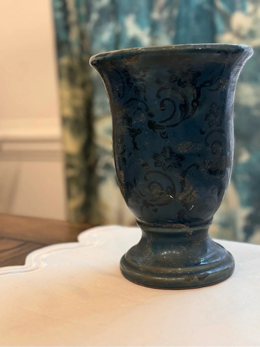 Rare Covent Garden Ravel Cuppot in an elegant dark blue glaze Vase 9.5”